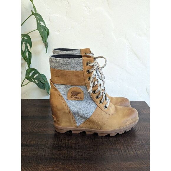 Sorel Lexi Wedge Boots Waterproof Leather Felt Boots - Size 9 - Picture 1 of 10